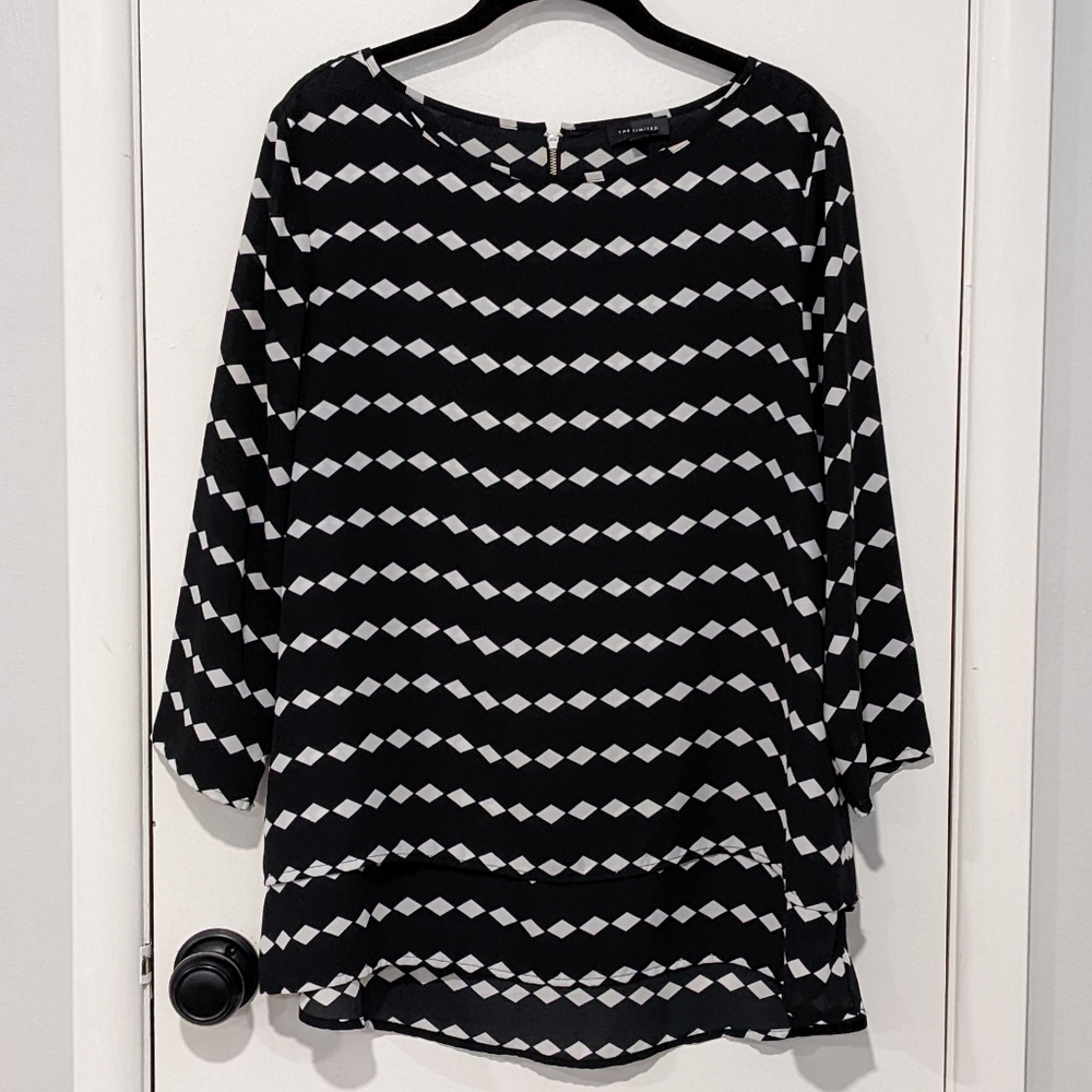 The Limited Patterned Top